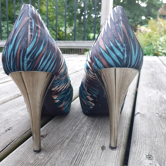 Nine West Platform Heels - Picture 11 of 12